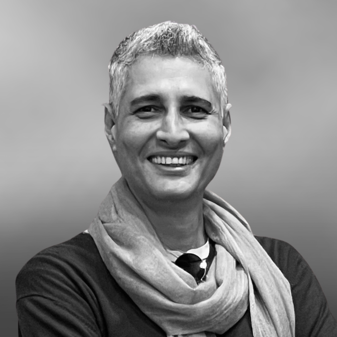 Vistasp Kharas, Vistasp Kharas Studio