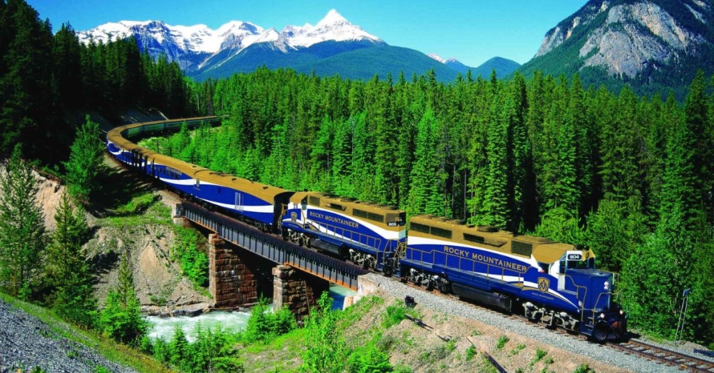 Top 10 Luxury Trains in the World You Must Experience