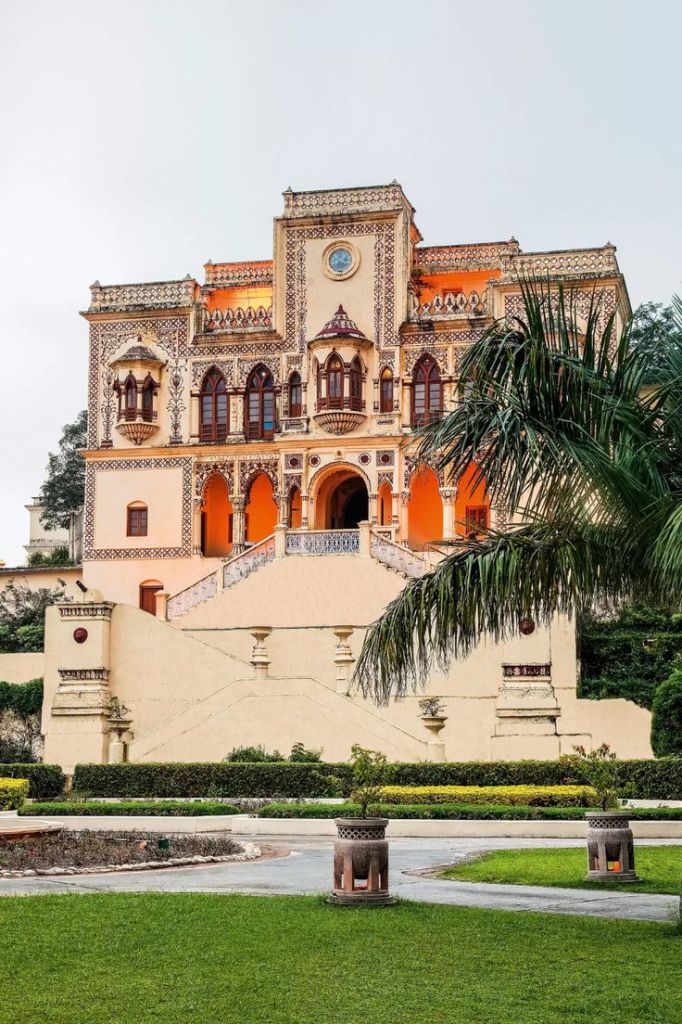 Ananda in the Himalayas, Uttarakhand